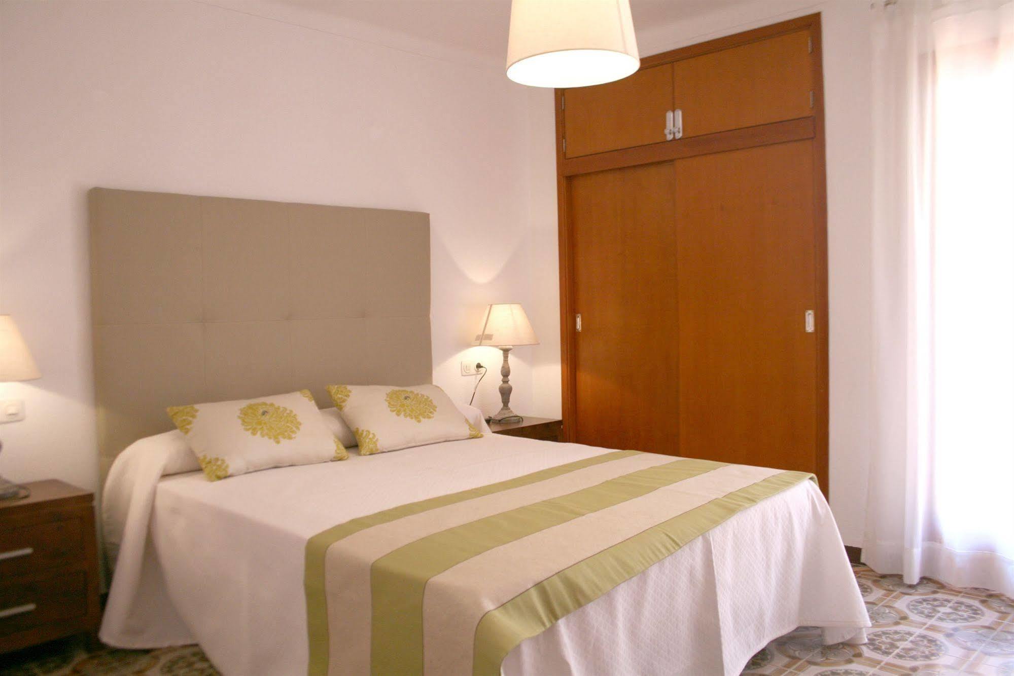 Cabot Villa Sa Sini 波连萨港 外观 照片